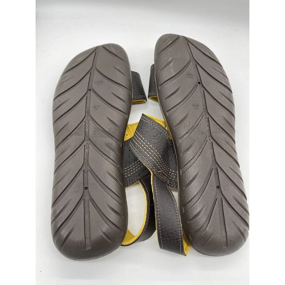 Cartago Grendene Men's‎ Sandals Size 12 Brown & Yellow Soft Insole